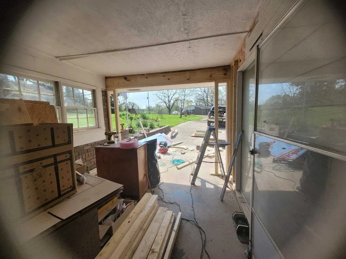 Air movers and dehumidifier for Water Mitigation Services in Waggaman